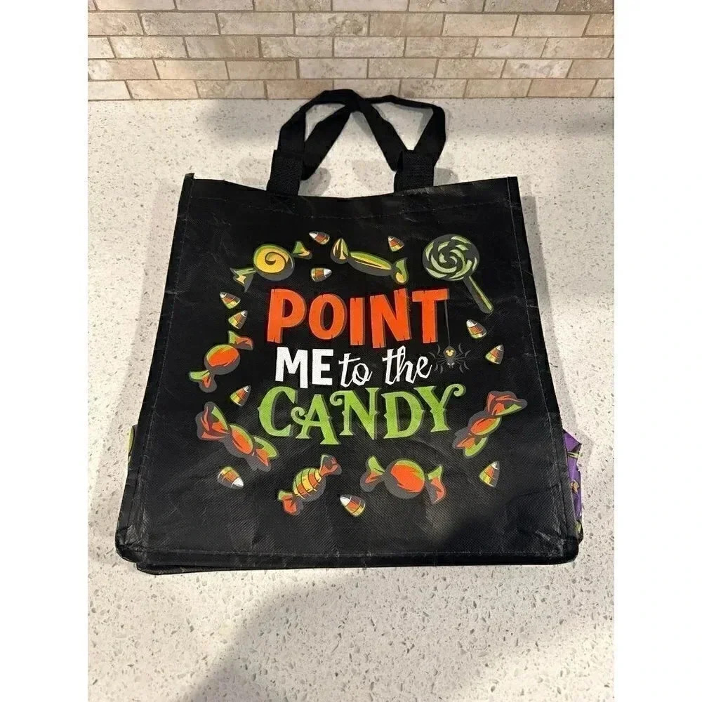 Disney Parks Mickey Mouse & Friends, TRICK or TREAT BAG – Halloween 2019 bl - Picture 1 of 3